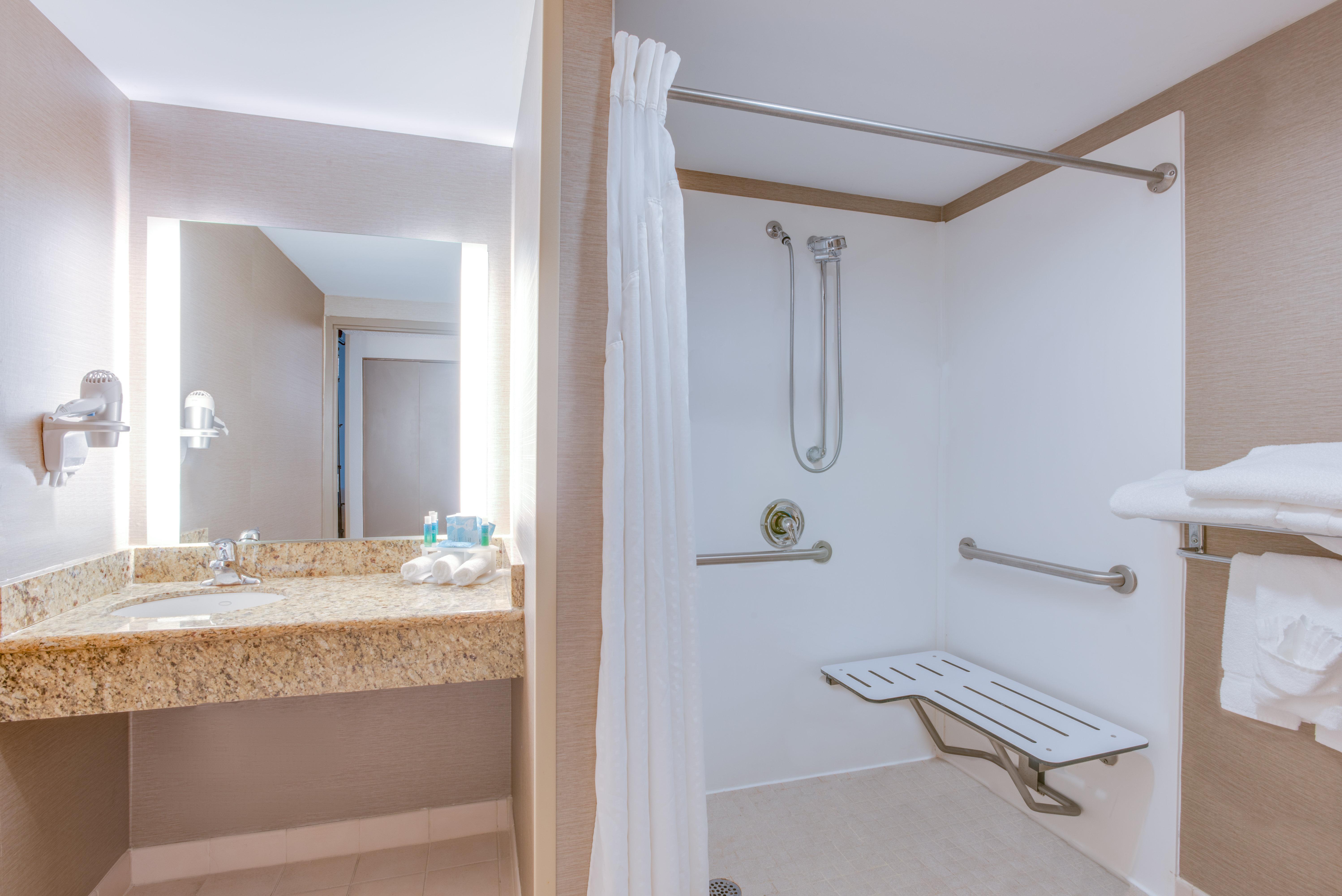 Holiday Inn Express Hotel & Suites Bethlehem By Ihg Exterior photo